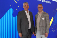 v.l.n.r. Polizeipräsident Oliver Stepien und Beauftragter zur Bekämpfung des Antisemi-tismus im Land Brandenburg Andreas Büttner