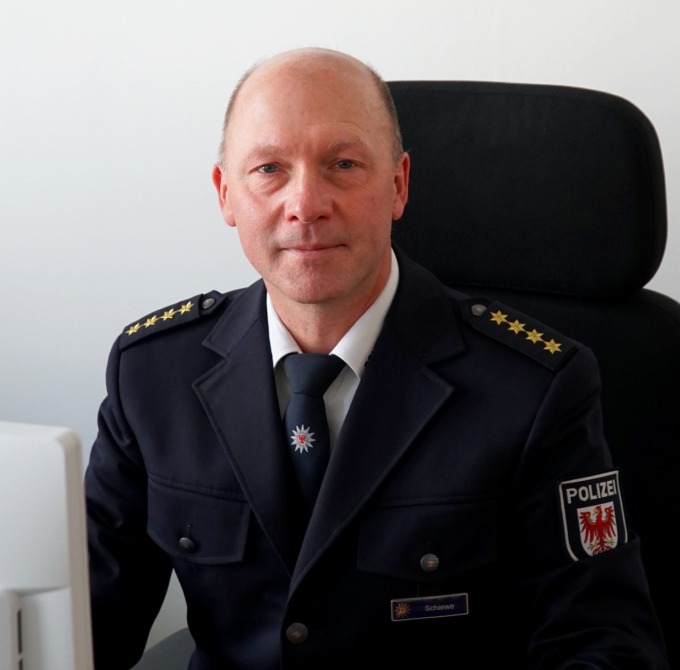 Direktionsleiter, Karsten Schiewe