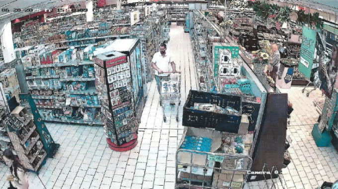 Zweiter Tatverdächtigen zum räuberischen Diebstahl in Brieselang im Geschäft