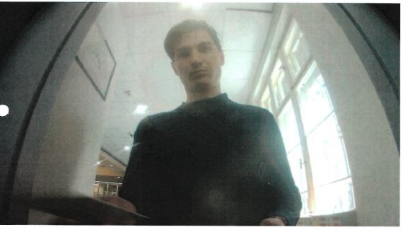 Bild des Tatverdächtigen bei der unberechtigten Nutzung der Geldkarte